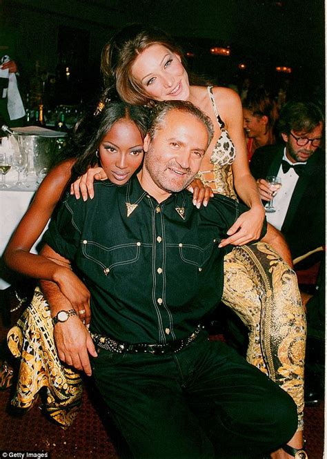 versace como|gianni versace partner.